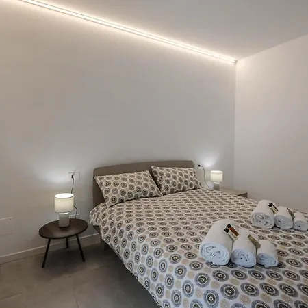 Manzoni Apartman *